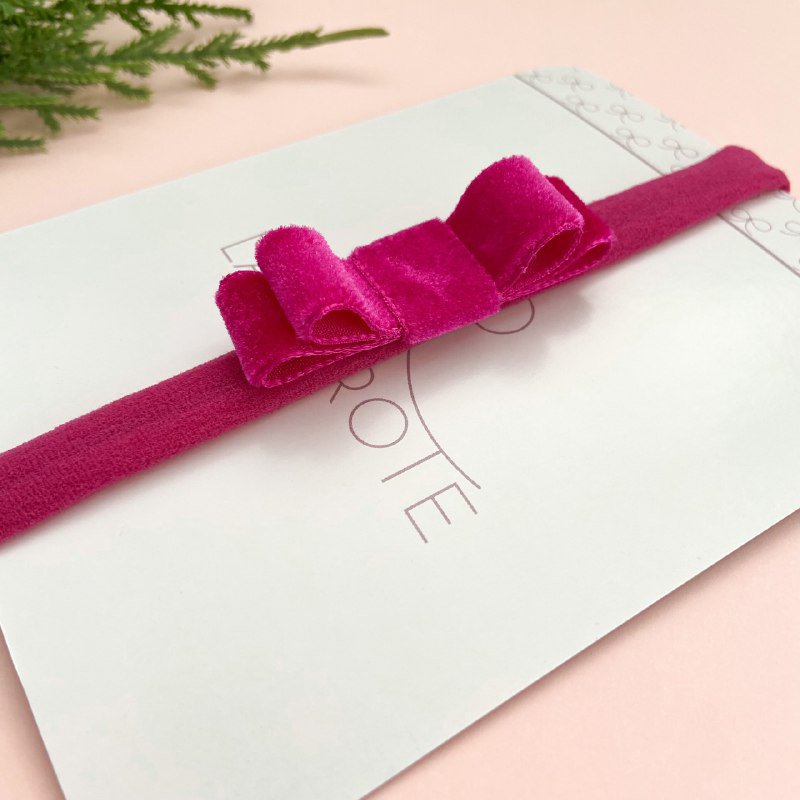 Laço Laura P Veludo na Faixinha