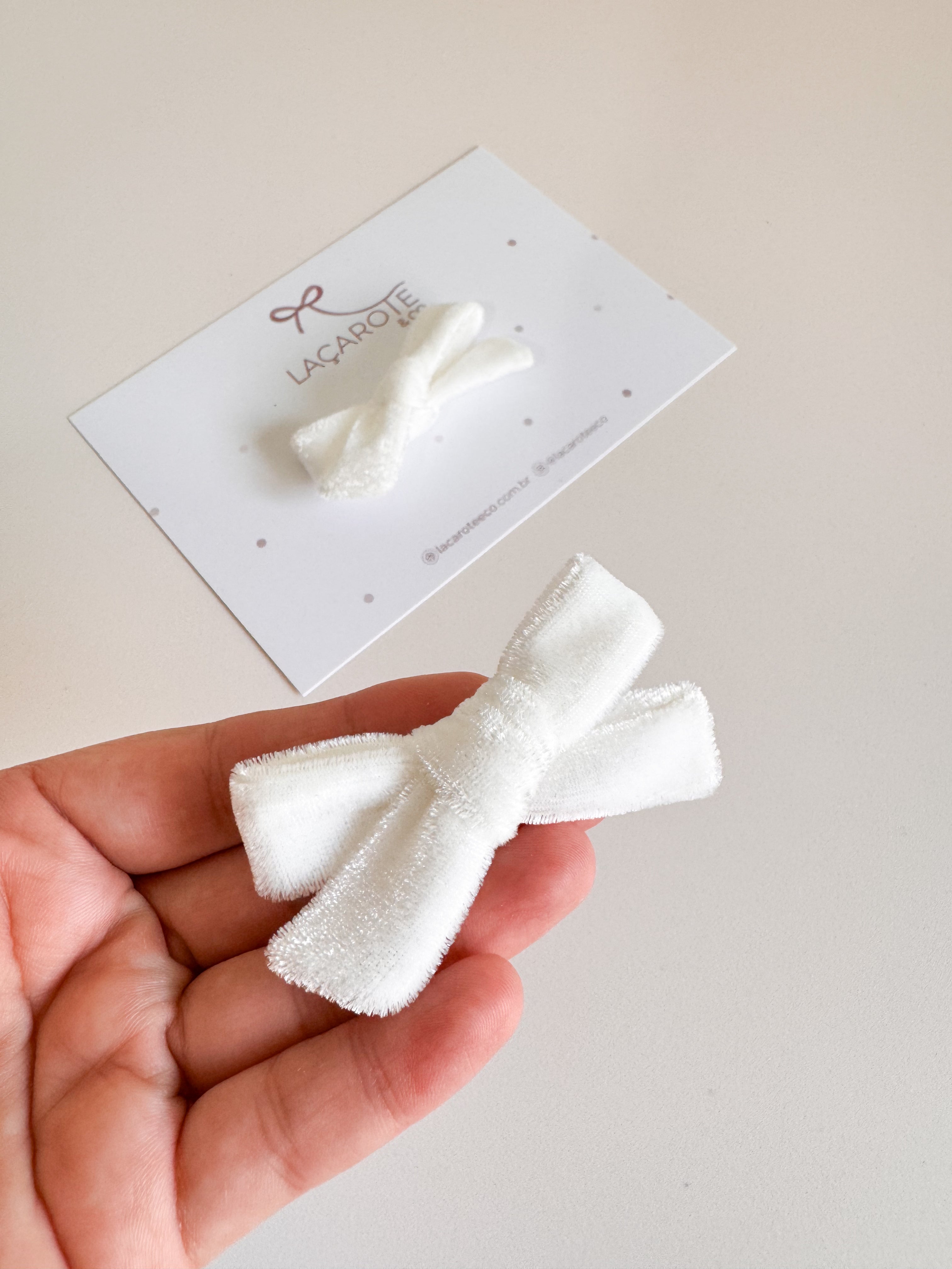 Laço Maria Veludo P na Presilha