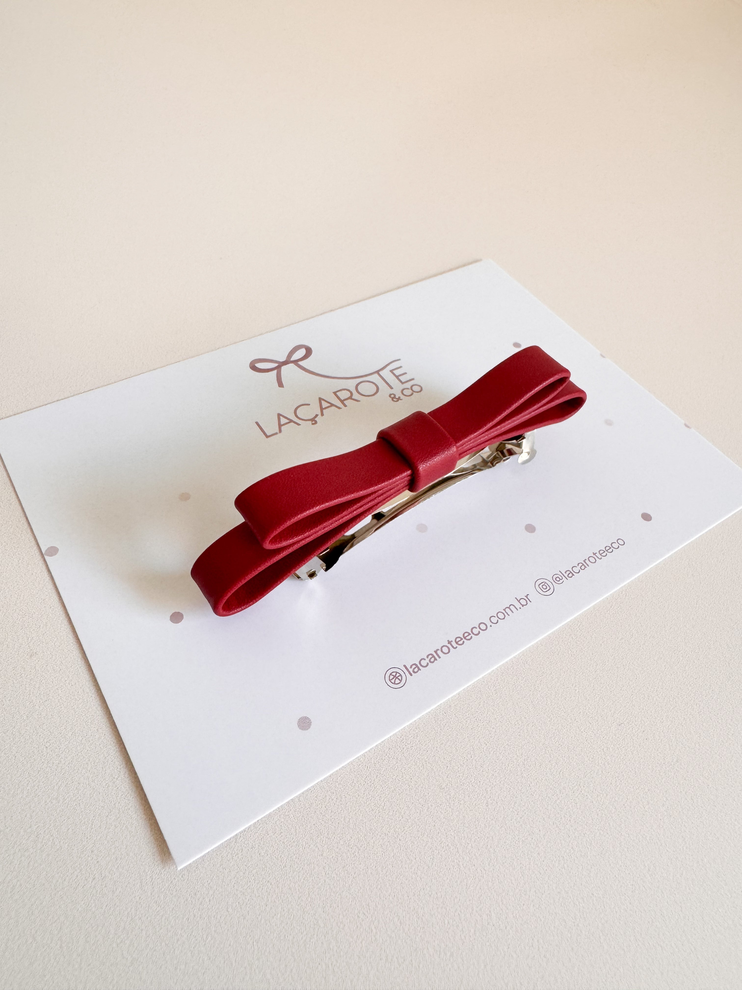 Laço Anne em Couro Sintético G na Presilha Francesa