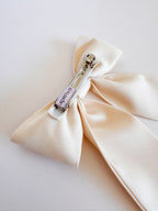 Laço Charlotte G na Presilha Francesa