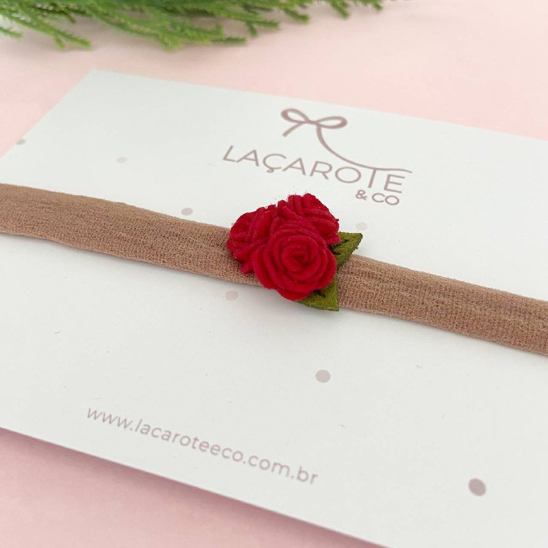 Arranjo de Rosas Vermelhas Mini na Faixinha