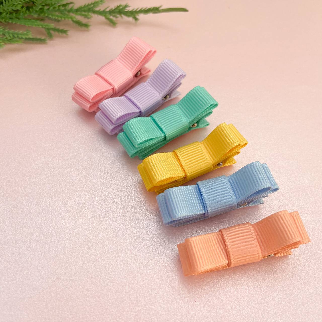 Kit de Laços Anne Mini na Presilha- 6 Unidades